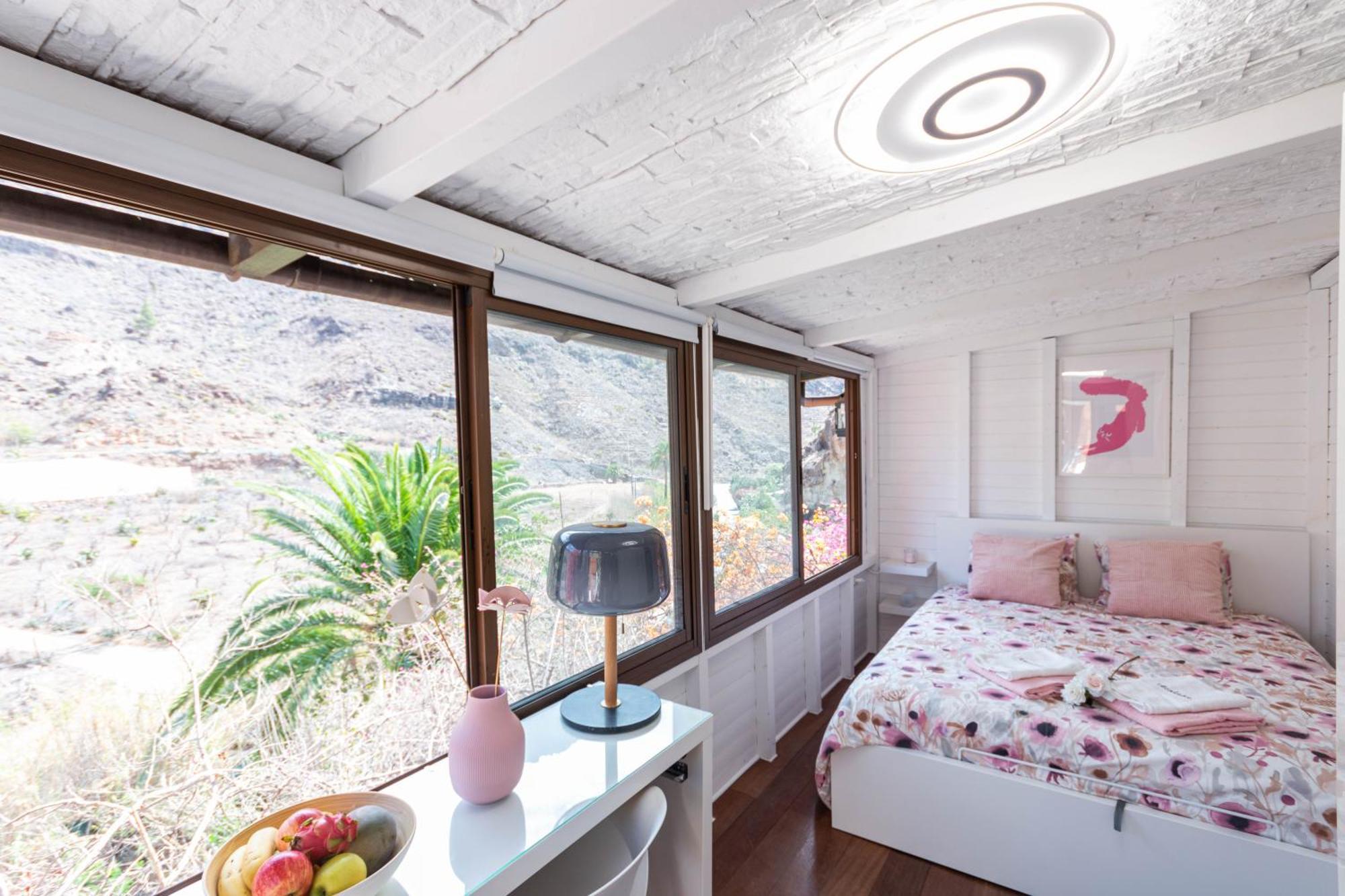 Accommodatie bij particulieren Friends'bed-room In Quiet Montain - Swimming Pool, Jacuzzi, Tv Outdoor - La Lezardiere