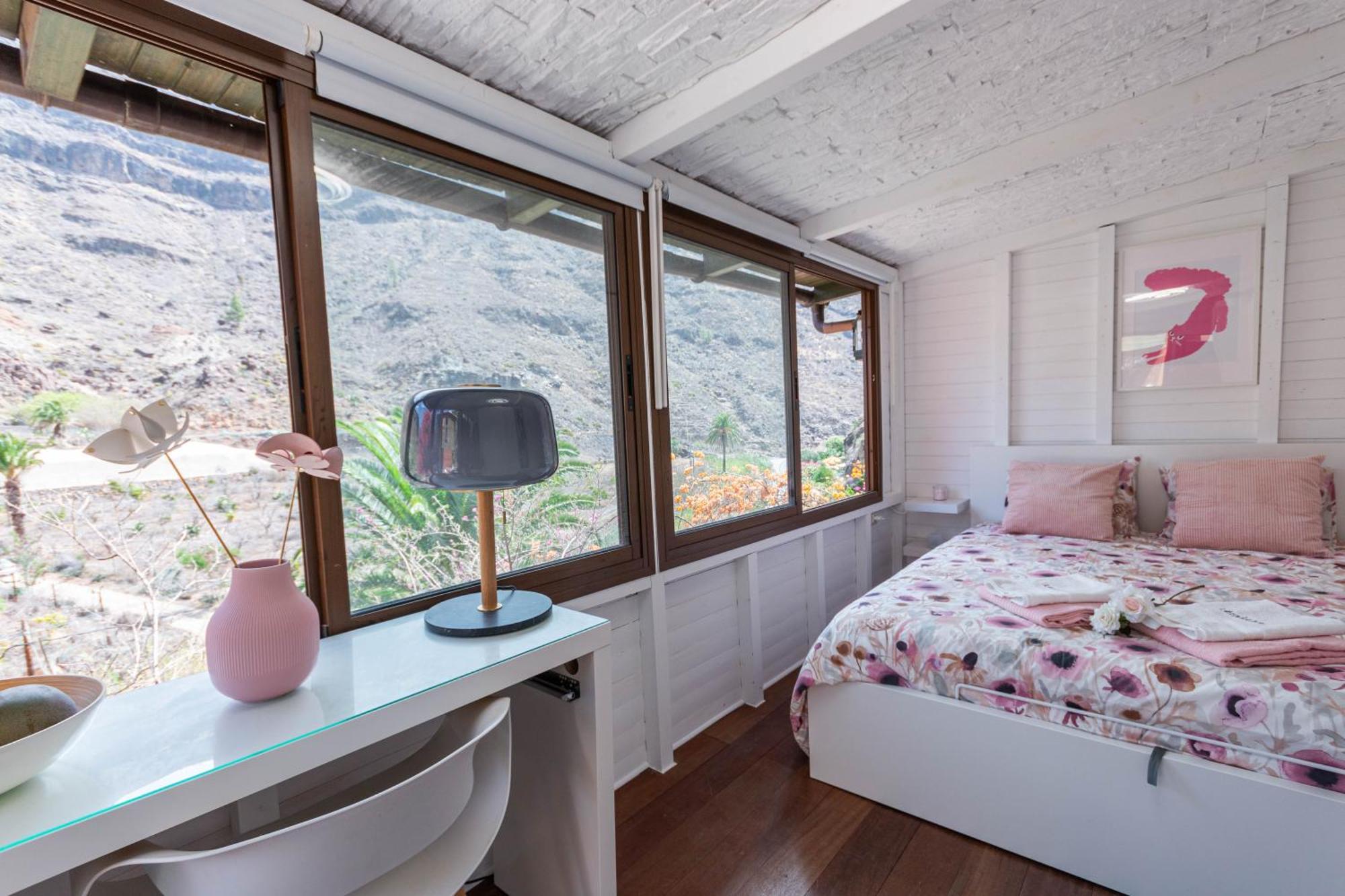 Séjour chez l'habitant Friends'bed-room In Quiet Montain - Swimming Pool, Jacuzzi, Tv Outdoor - La Lezardiere